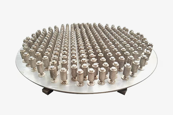 Polycrystalline silicon hydrogenation reactor internals